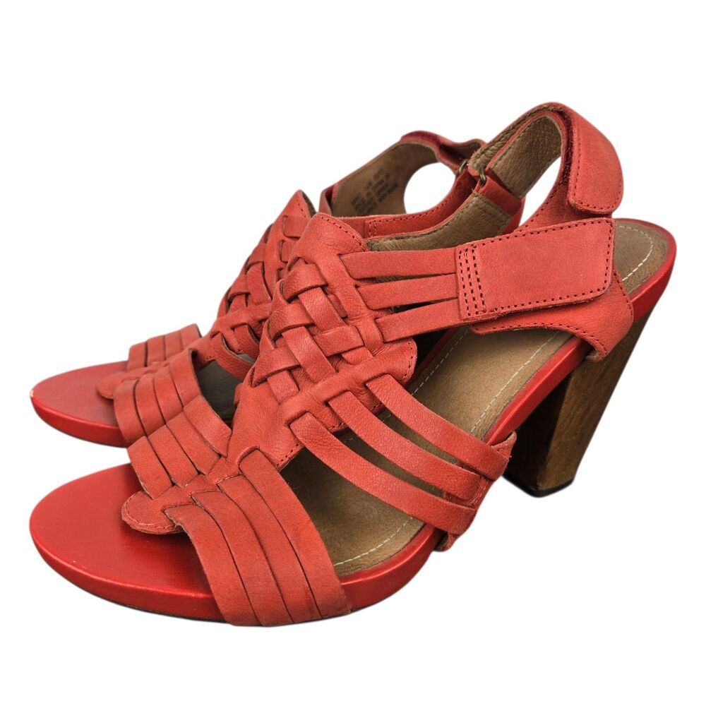 Clarks Indigo Sandals Wood Block Heels Sz 7.5 Orange Weave
